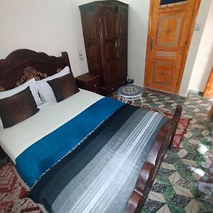 Chambre Budgétée Lit King-Size