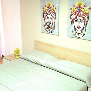 Appartement à 3 Chambres à Coucher