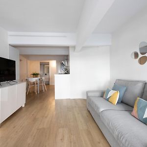 Appartement à 2 Chambres à Coucher