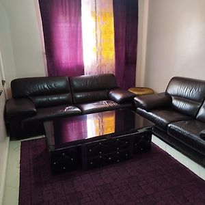Appartement à 3 Chambres à Coucher