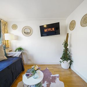 Appartement à 2 Chambres à Coucher