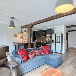 Appartement à 3 Chambres à Coucher