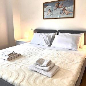 Appartement à 2 Chambres à Coucher