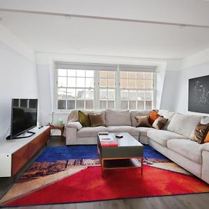 Appartement à 3 Chambres à Coucher