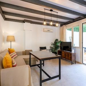 Appartement à 2 Chambres à Coucher