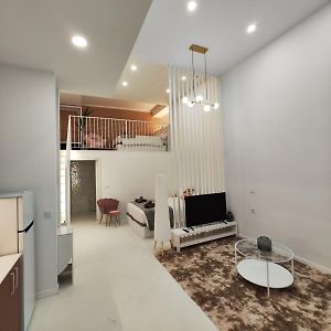 Appartement à 2 Chambres à Coucher