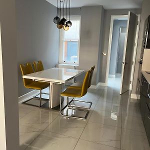 Appartement de Luxe à 1 Chambre à Coucher