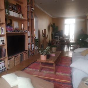 Appartement à 2 Chambres à Coucher