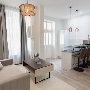 Appartement à 2 Chambres à Coucher