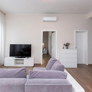 Top City Center Apartment!