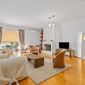 Appartement à 3 Chambres à Coucher