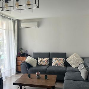 Appartement à 2 Chambres à Coucher
