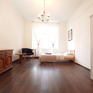 Appartement à 3 Chambres à Coucher