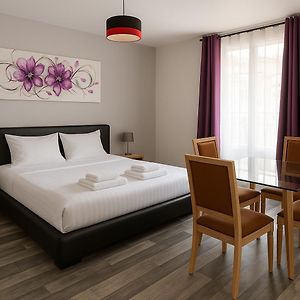 Appartement à 2 Chambres à Coucher