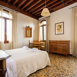 Appartement à 3 Chambres à Coucher