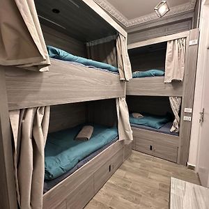 Chambre Juste Pour Hommes Dortoir