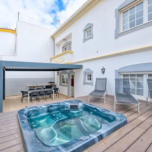 Full Private 180Sqm Villa - Terrace Jacuzzi - 200M Beach & Sea View