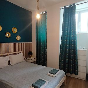 Appartement à 2 Chambres à Coucher