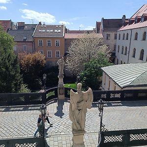 Krasny Byt S Vyhladmi V Historickom Centre