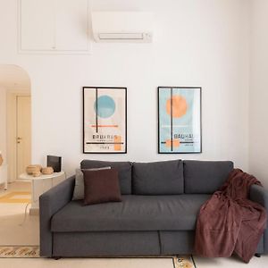 The Best Rent - Sunny Three-Bedroom Apartment Near Ottaviano Metro Stop