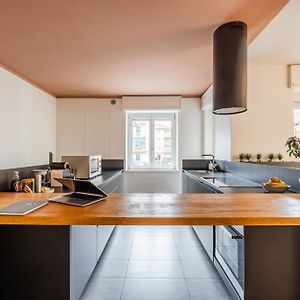 Appartement à 2 Chambres à Coucher