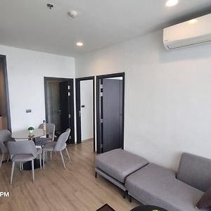 Suite à 2 Chambres à Coucher Lit King-Size