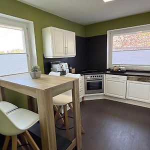 Wohnung Im Gruenen Am Stadtrand, 50 M2, Eigener Garten Mit Terrasse, Eigener Eingang, Kostenloses Parken
