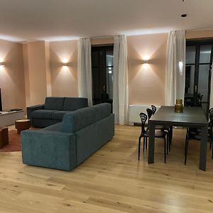Appartement à 3 Chambres à Coucher
