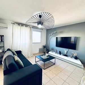 Appartement à 2 Chambres à Coucher