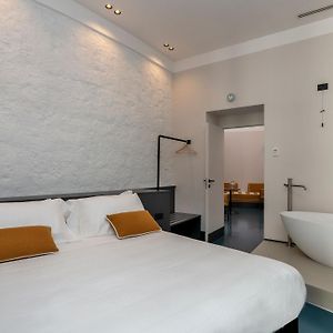 Adaram Suites