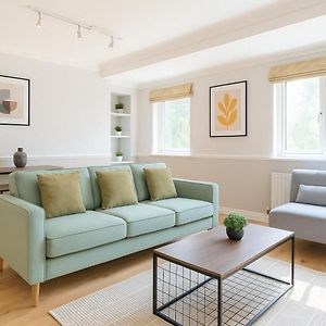 Appartement à 2 Chambres à Coucher