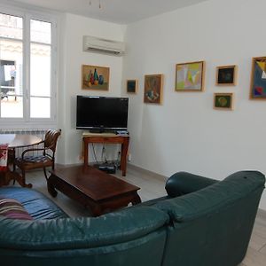 Appartement à 3 Chambres à Coucher