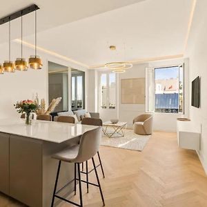Appartement à 2 Chambres à Coucher