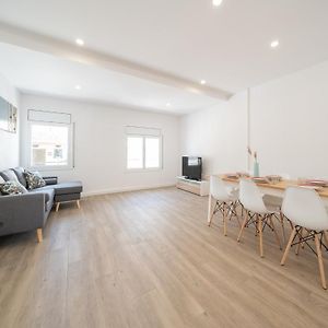 Appartement à 3 Chambres à Coucher