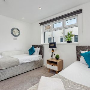 Appartement à 2 Chambres à Coucher