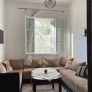 Appartement à 2 Chambres à Coucher