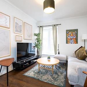 Appartement à 2 Chambres à Coucher