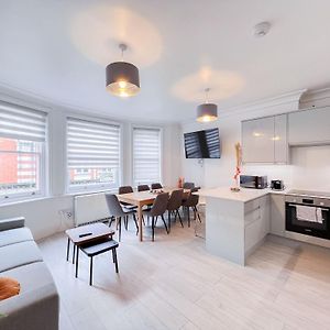 Appartement à 3 Chambres à Coucher