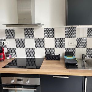 Appartement à 2 Chambres à Coucher