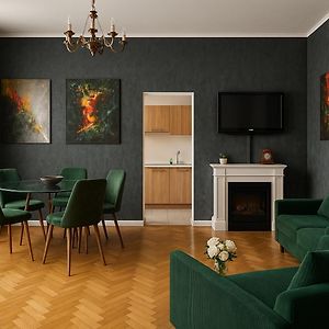 Appartement à 2 Chambres à Coucher