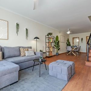 Appartement à 2 Chambres à Coucher