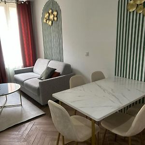 Appartement à 2 Chambres à Coucher