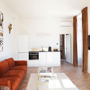 Appartement de Luxe à 1 Chambre à Coucher
