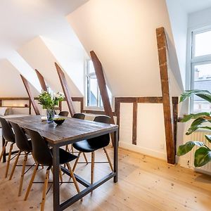 Appartement à 3 Chambres à Coucher