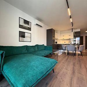 Appartement à 2 Chambres à Coucher