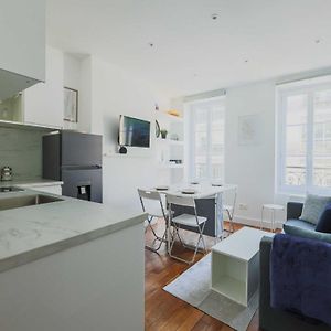 Appartement à 2 Chambres à Coucher