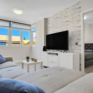 Appartement à 2 Chambres à Coucher