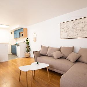 Appartement à 2 Chambres à Coucher