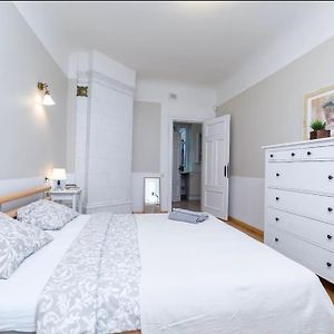Appartement à 3 Chambres à Coucher