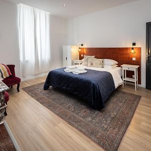 Chambre Lit Queen-Size